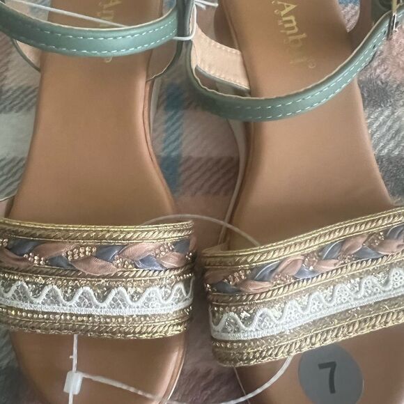 Ambiance Green and Tan Sandals - Picture 4 of 4